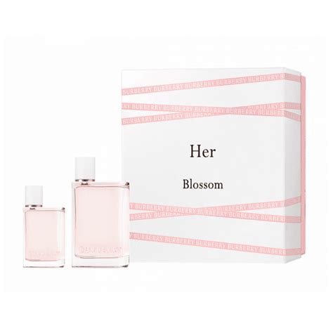 blossom her burberry|Burberry Her blossom gift set.